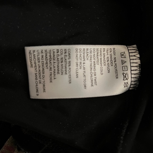 Kimchi Blue - Velvet Floral Short Sleeve Dress with Scoop Back - Picture 5 of 12